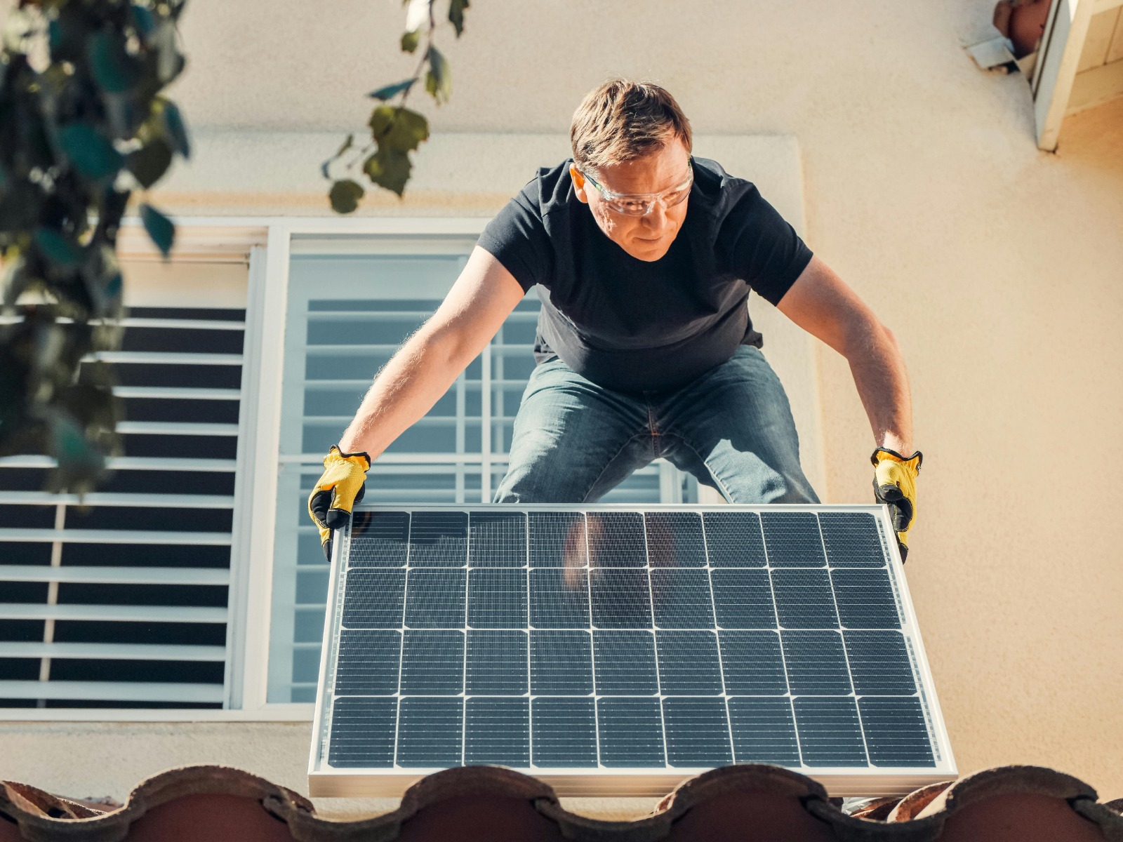 Commercial Solar Panels Leicester Designed for Maximum Efficiency