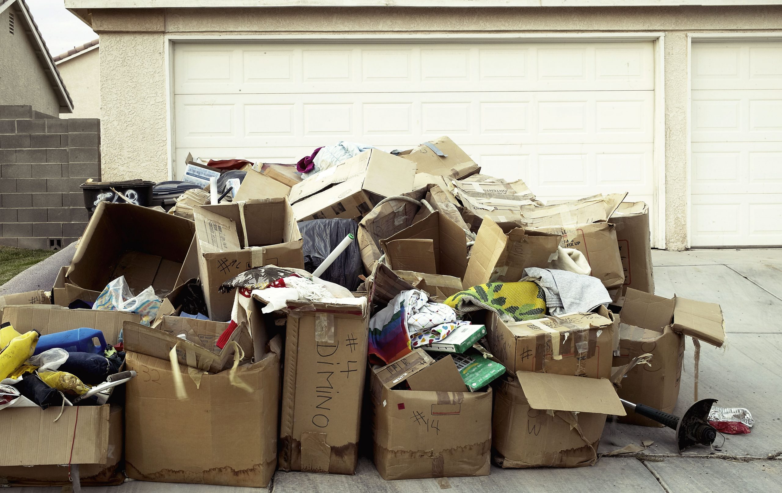Efficient Couch Pickup Removal Phoenix: Hassle-Free Solutions