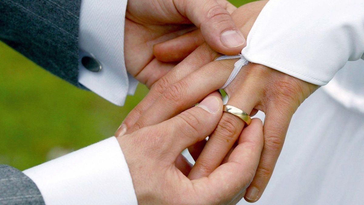Clear Pay Diamond Engagement Rings: The Smart Choice for Your Forever