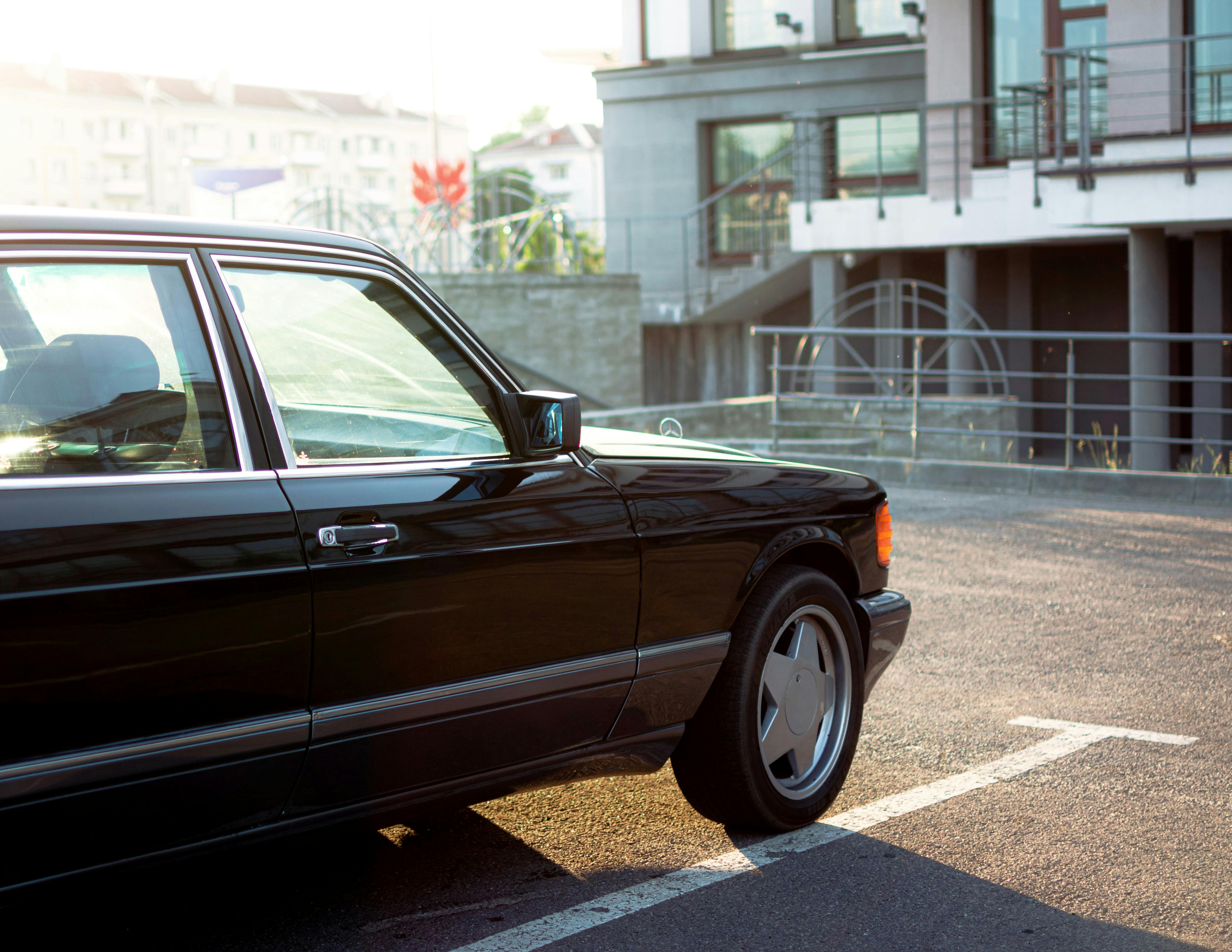Tips for Choosing the Right Wine Tour Limo Service